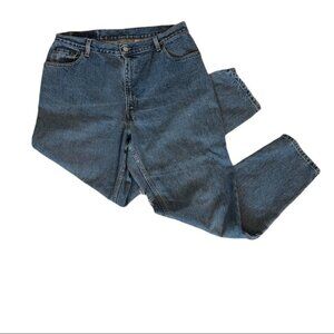 Levi's 550  Relaxed Fit straight leg High Rise Size 16